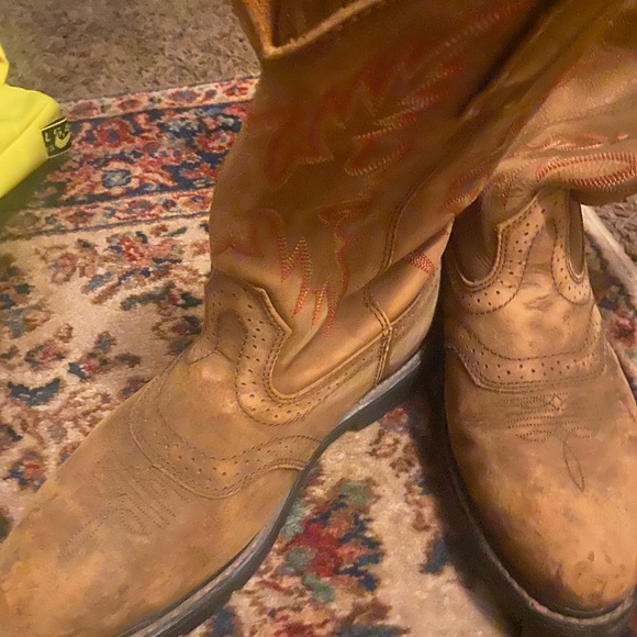 Classic Brown Western Cowboy Boots - Picture 2 of 3
